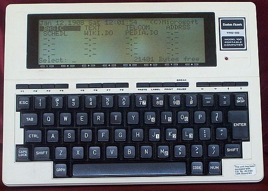 radio-shack-trs-80-model-100-mobile-computer